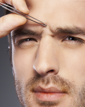 Epilation inter sourcilière